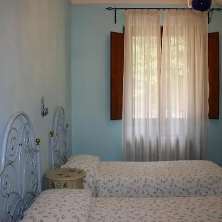 Sleeps 14 Pool Wifi Villa